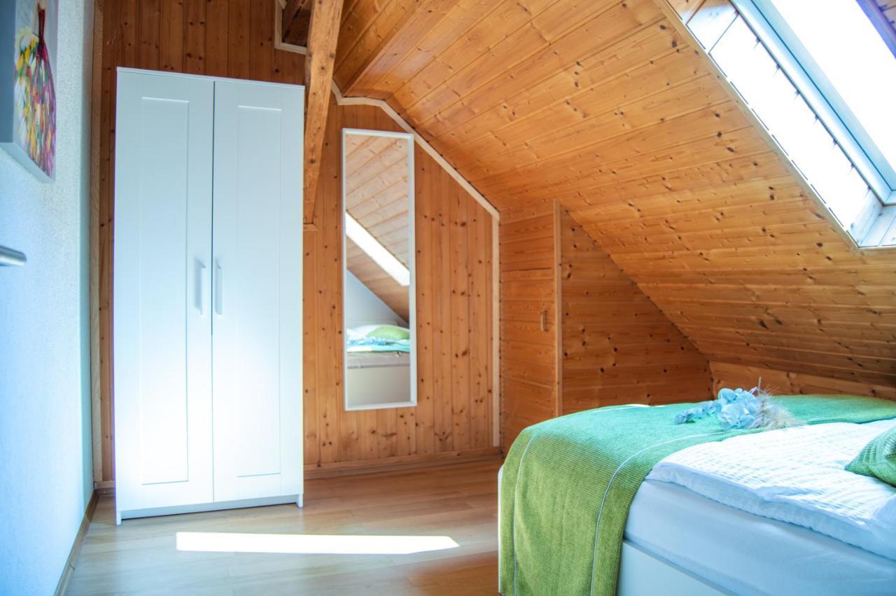 Wellness Mitten In Der Wasserfallstadt Triberg Triberg im Schwarzwald Екстериор снимка