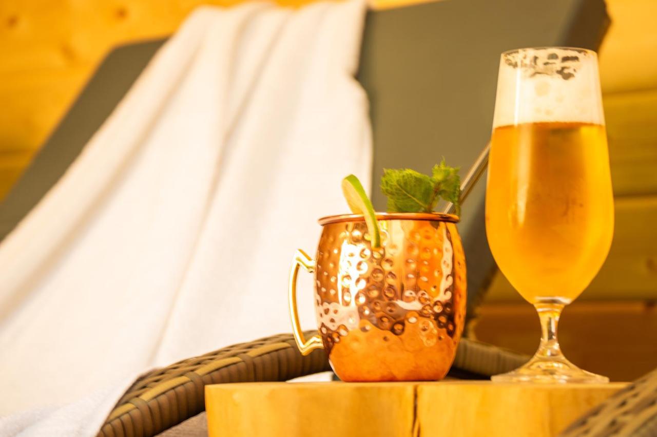 Wellness Mitten In Der Wasserfallstadt Triberg Triberg im Schwarzwald Екстериор снимка