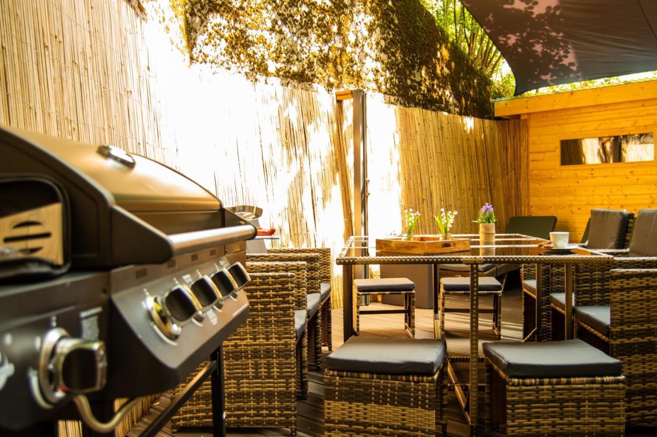 Wellness Mitten In Der Wasserfallstadt Triberg Triberg im Schwarzwald Екстериор снимка